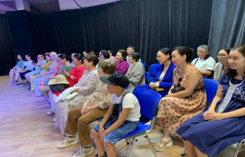  On 26 June, as part of Azadi Ka Amrit Mahotsav week, Consulate General of India in Vladivostok organized a masterclass titled ‘Introduction to Indian instruments’ at Artic State Institute of Culture and Arts in Yakutsk. This was followed by a performance of the 9-member all women Symphony Band from ICCR!